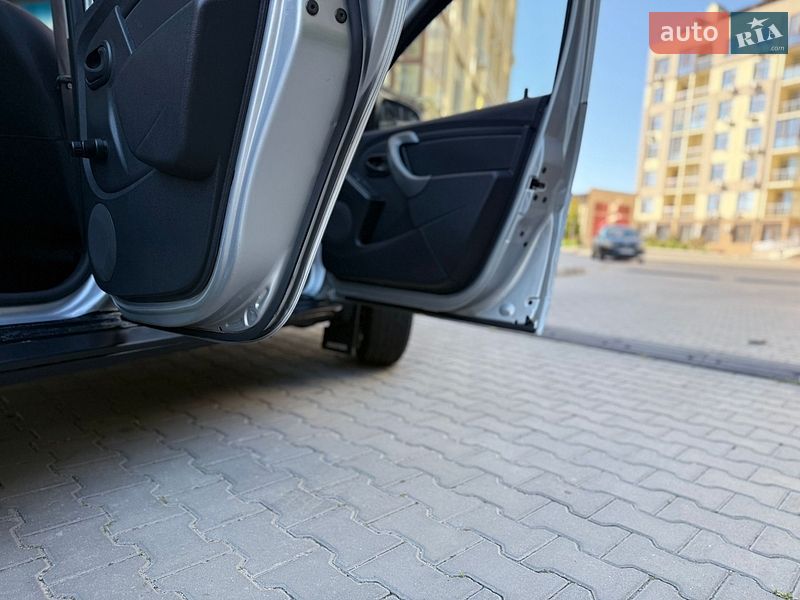 Внедорожник / Кроссовер Renault Duster 2017 в Одессе