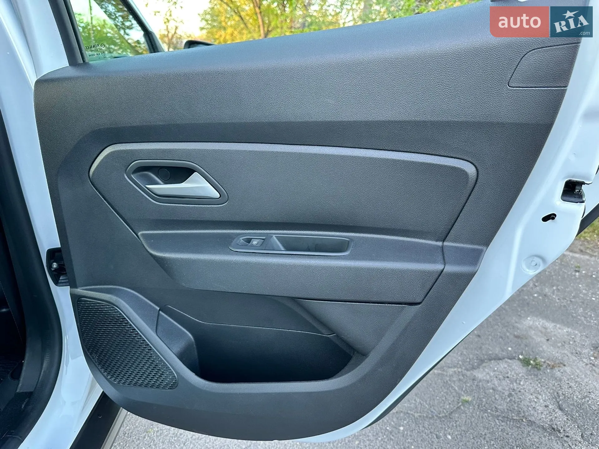 2024 Renault Duster - мініатюра 44