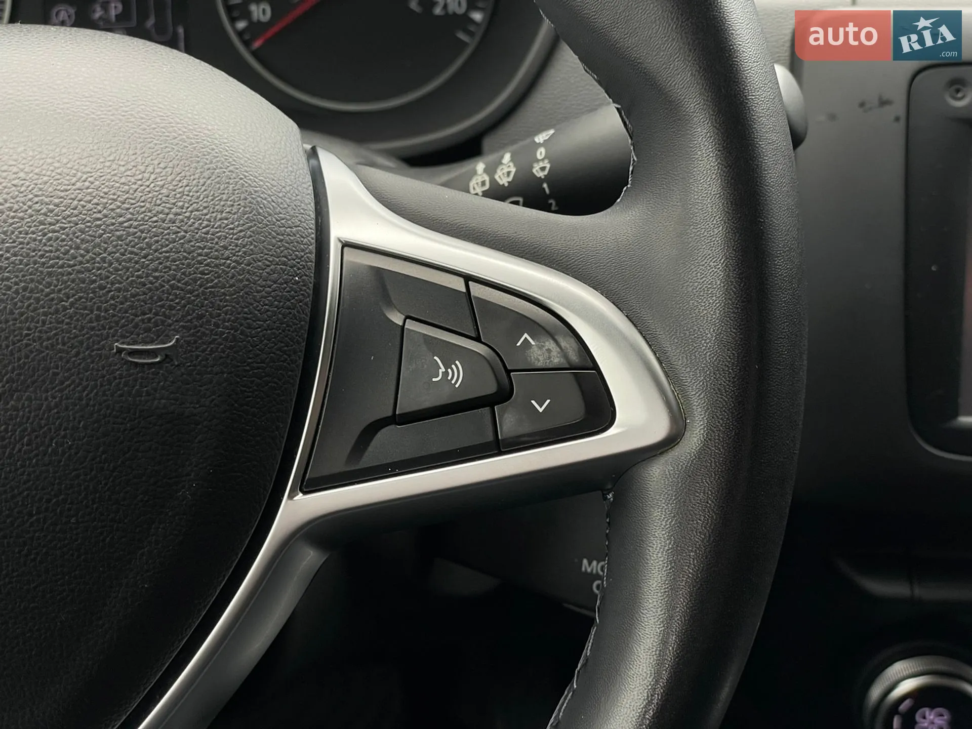 2018 Renault Duster - мініатюра 17