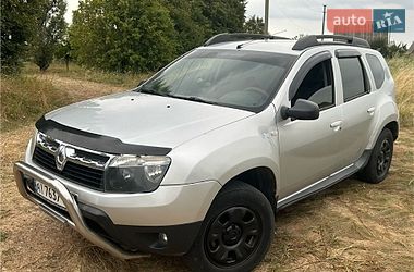 Внедорожник / Кроссовер Renault Duster 2012 в Тараще
