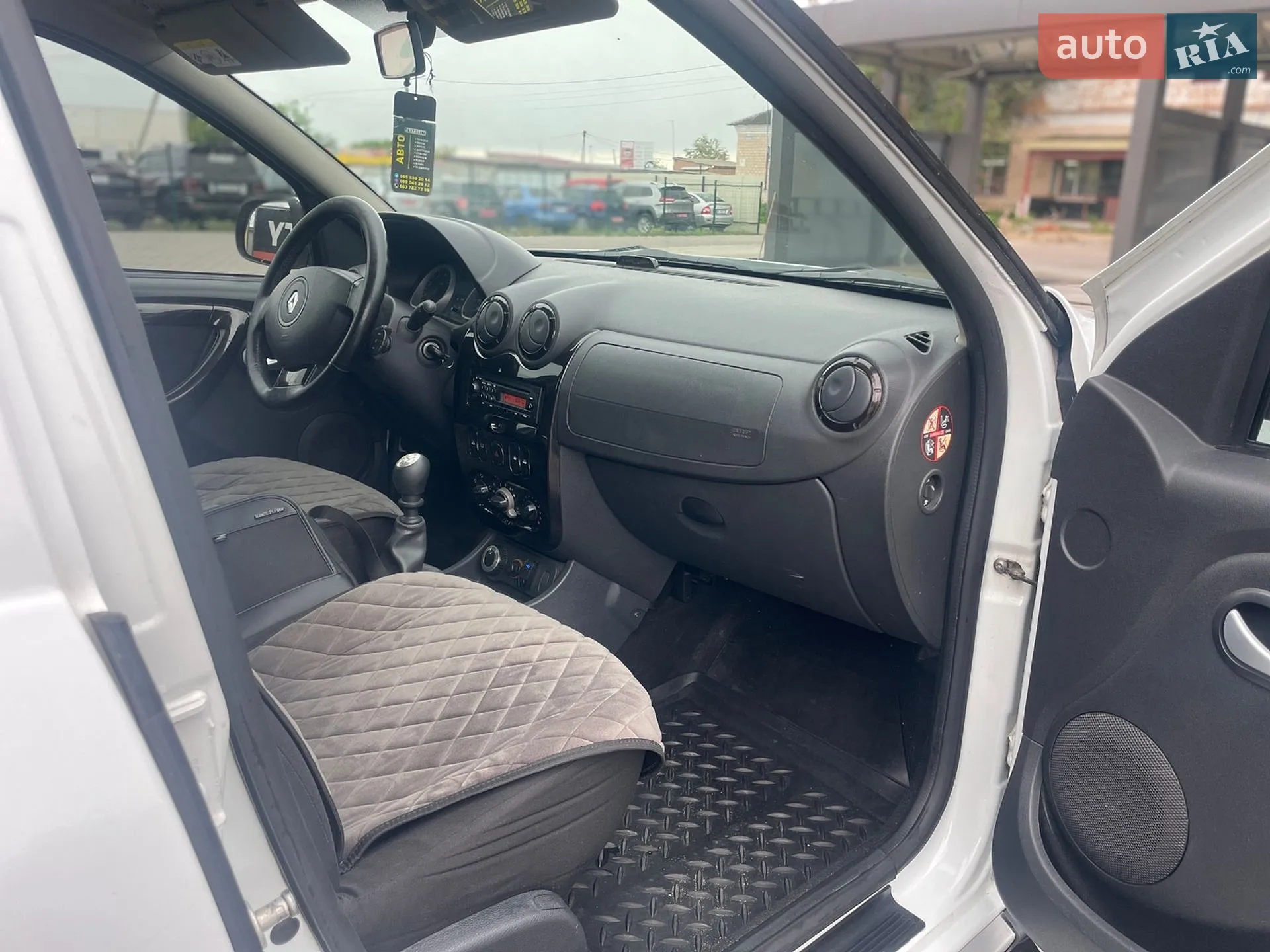 2010 Renault Duster - мініатюра 7