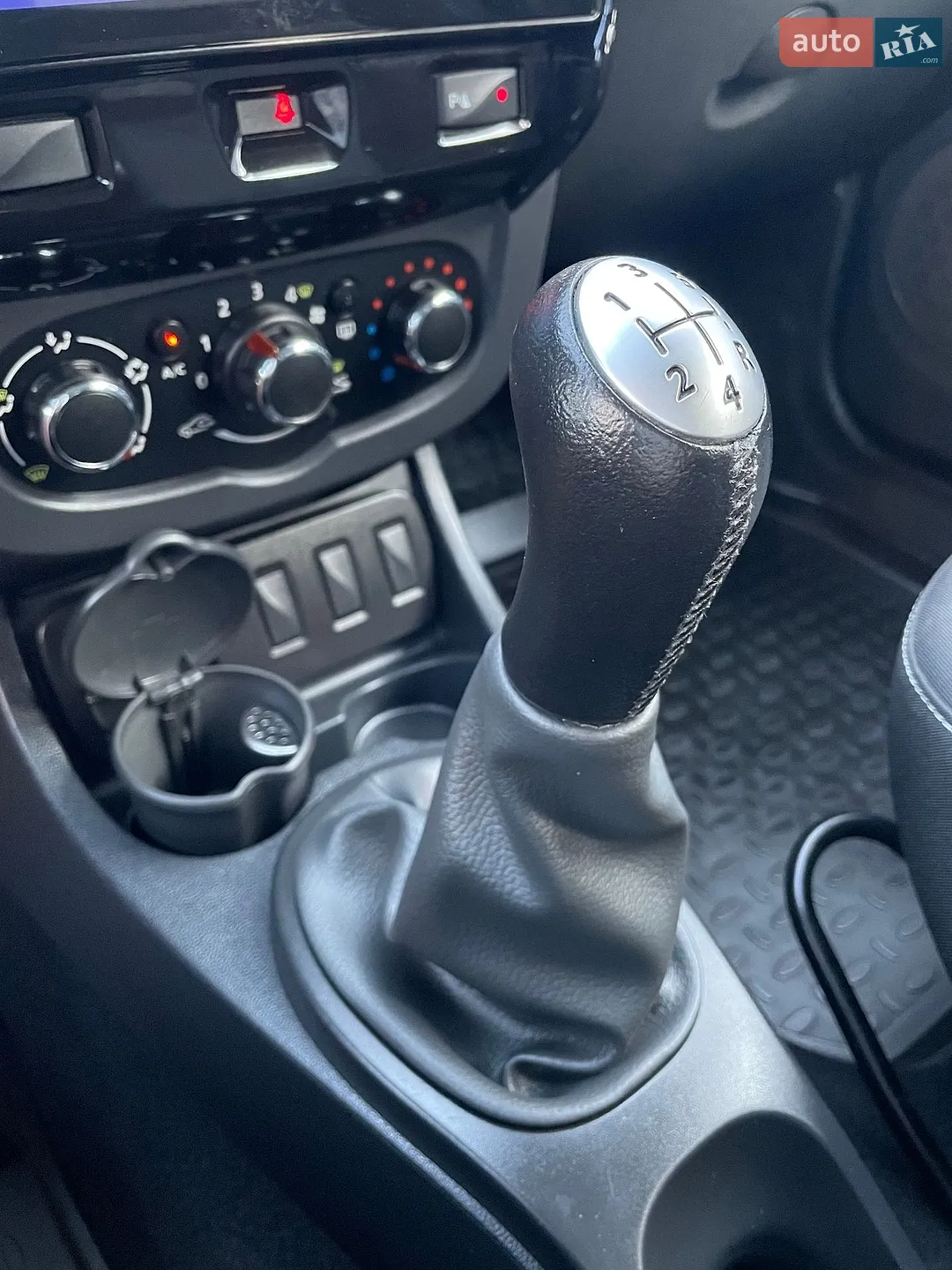 2016 Renault Duster - мініатюра 93