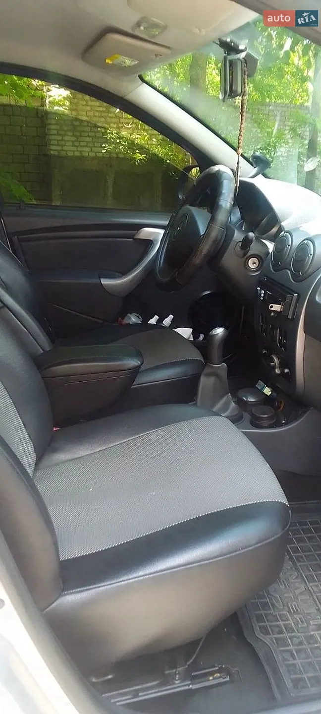 2010 Renault Duster - мініатюра 7