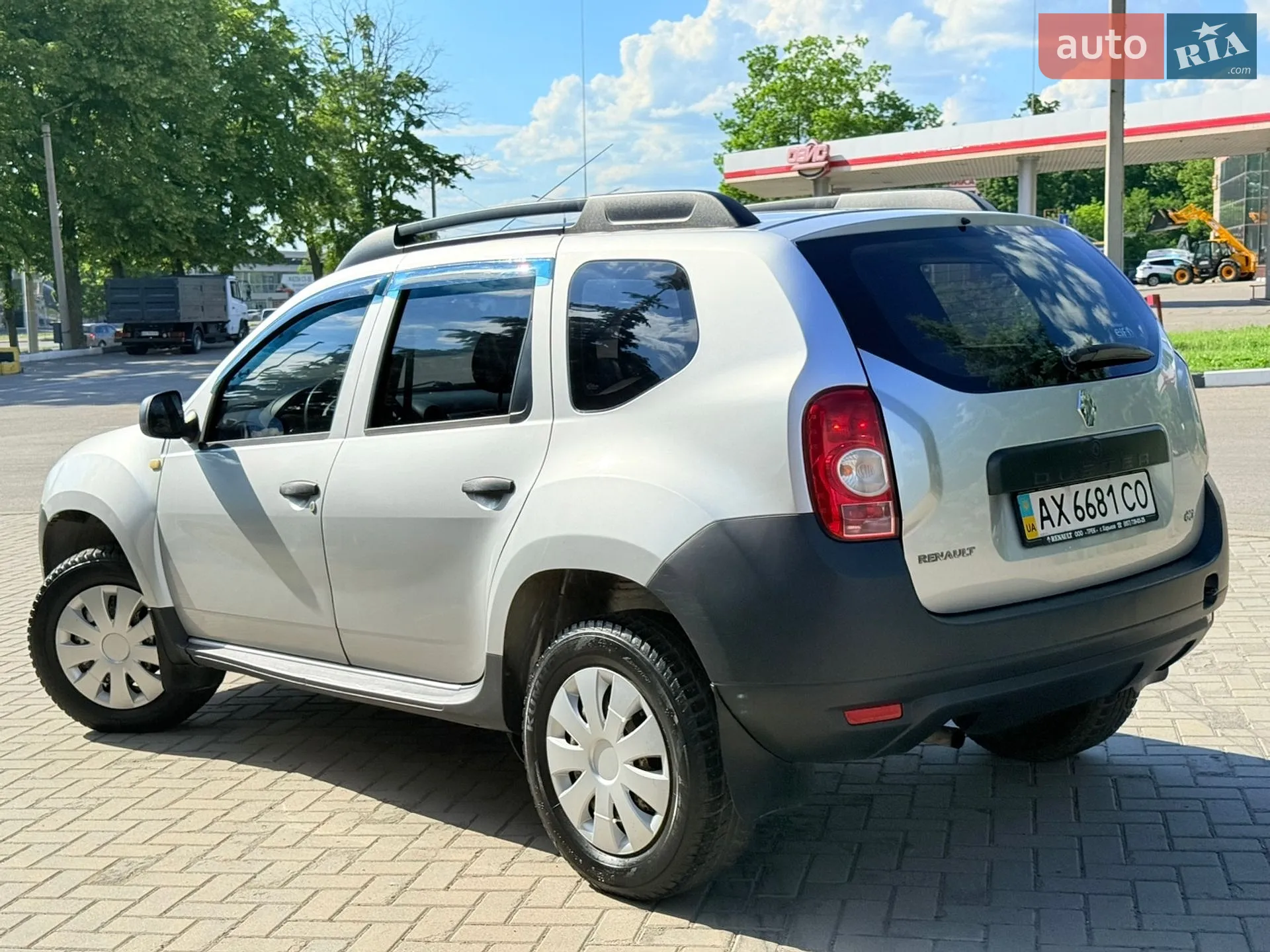 2010 Renault Duster - мініатюра 27