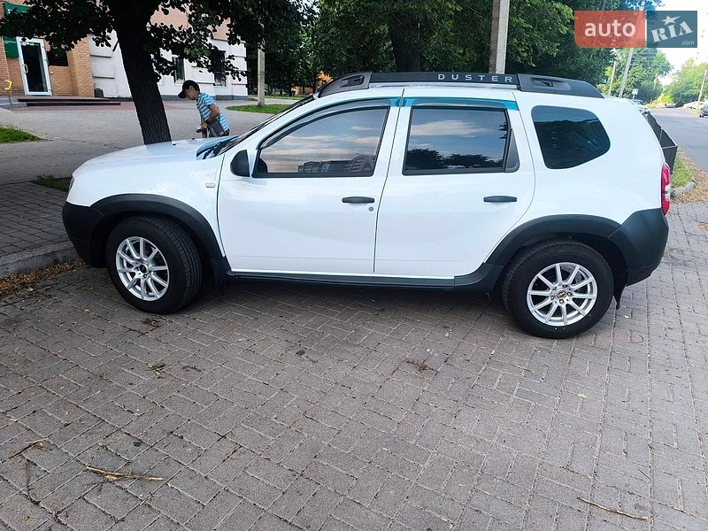 Внедорожник / Кроссовер Renault Duster 2016 в Черкассах