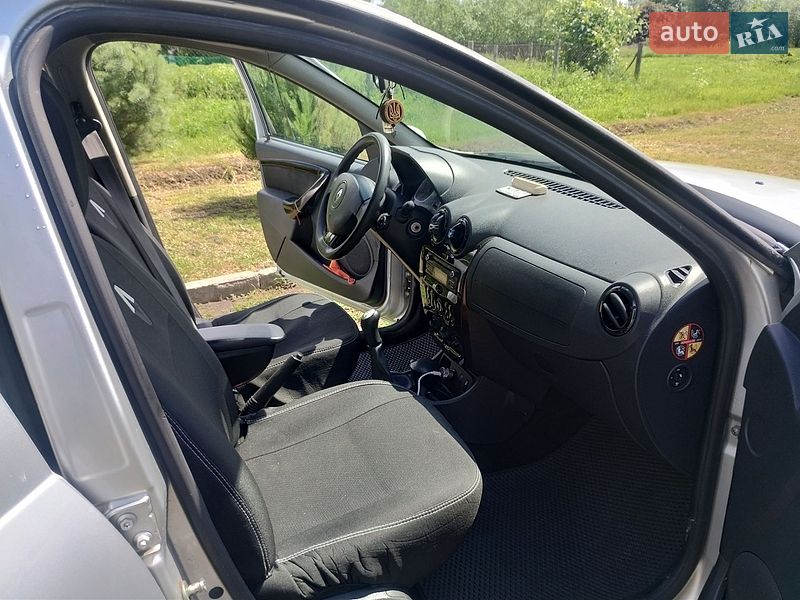 Внедорожник / Кроссовер Renault Duster 2012 в Киеве