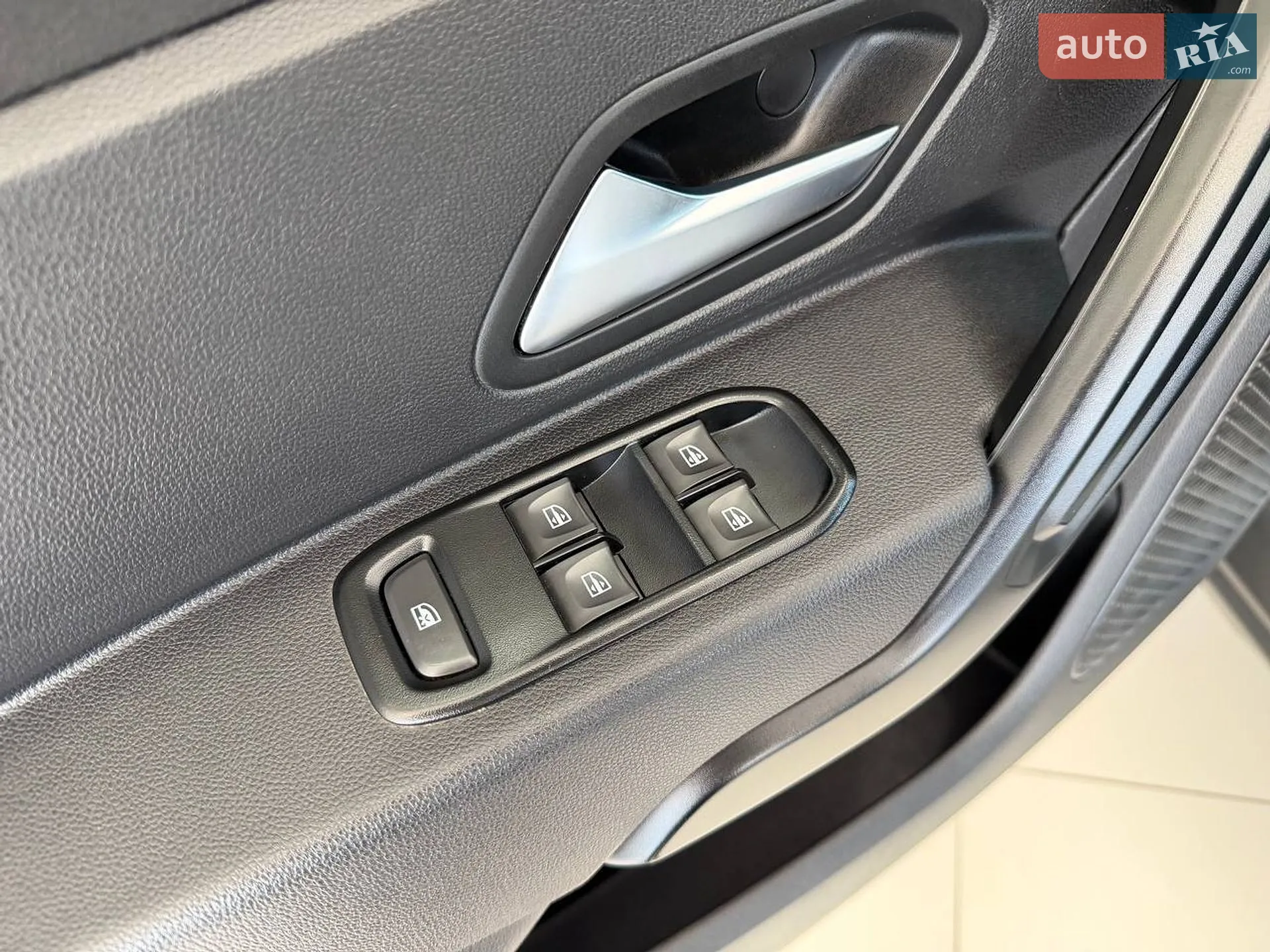 2021 Renault Duster - мініатюра 44
