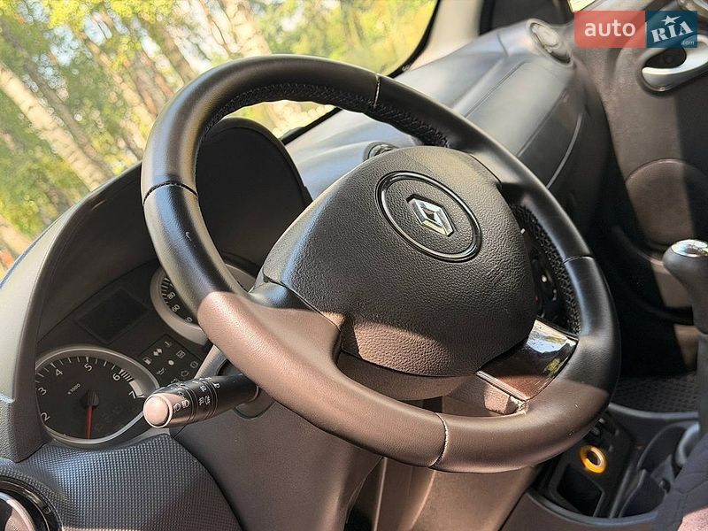 Позашляховик / Кросовер Renault Duster 2011 в Охтирці