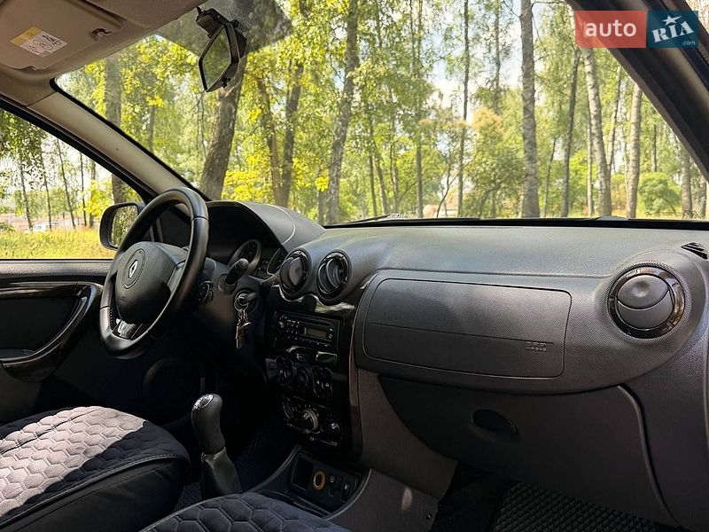 Позашляховик / Кросовер Renault Duster 2011 в Охтирці