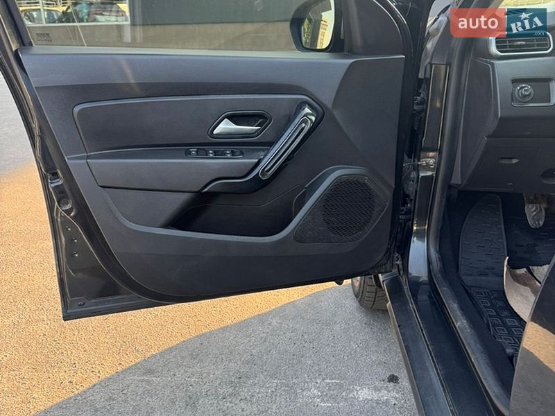 Внедорожник / Кроссовер Renault Duster 2018 в Тернополе фото 12 Внедорожник / Кроссовер Renault Duster 2018 в Тернополе