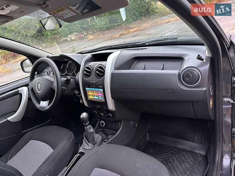 Внедорожник / Кроссовер Renault Duster 2016 в Деражне