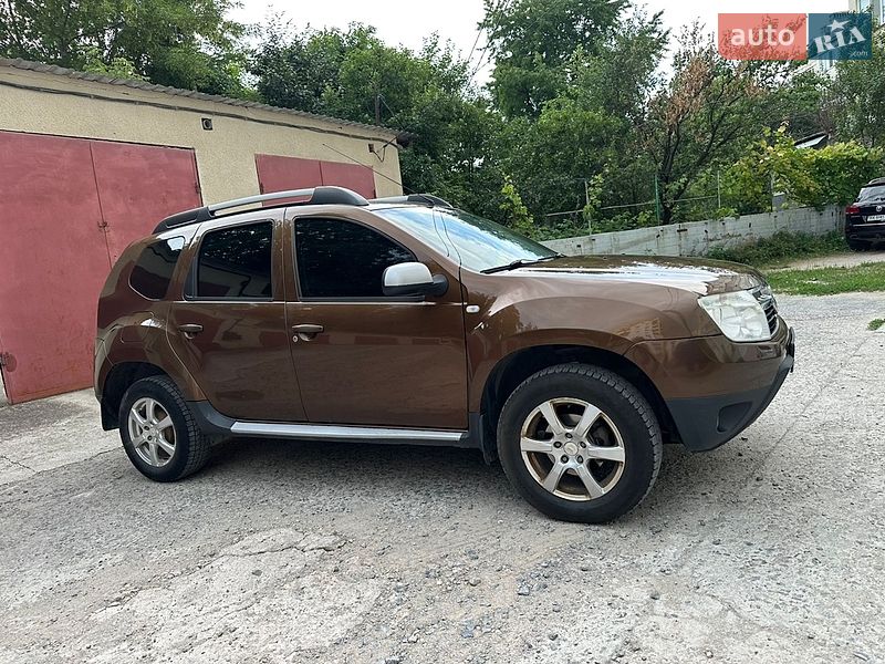 Внедорожник / Кроссовер Renault Duster 2010 в Каменец-Подольском