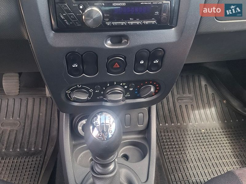 Внедорожник / Кроссовер Renault Duster 2013 в Черкассах фото 24 Внедорожник / Кроссовер Renault Duster 2013 в Черкассах