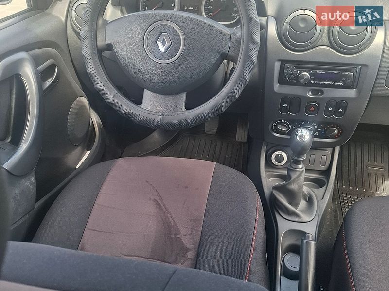 Внедорожник / Кроссовер Renault Duster 2013 в Черкассах фото 30 Внедорожник / Кроссовер Renault Duster 2013 в Черкассах