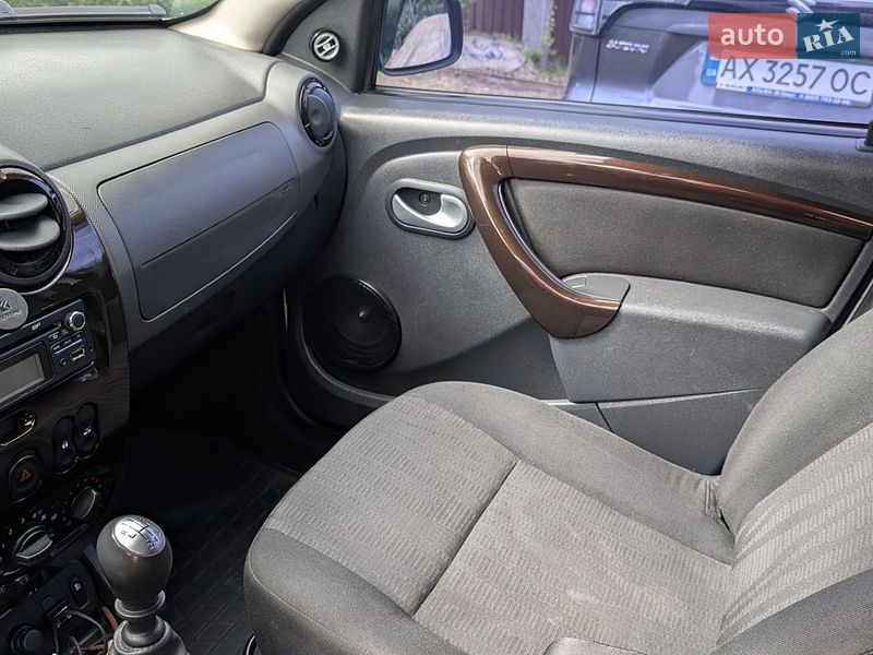 Позашляховик / Кросовер Renault Duster 2012 в Харкові