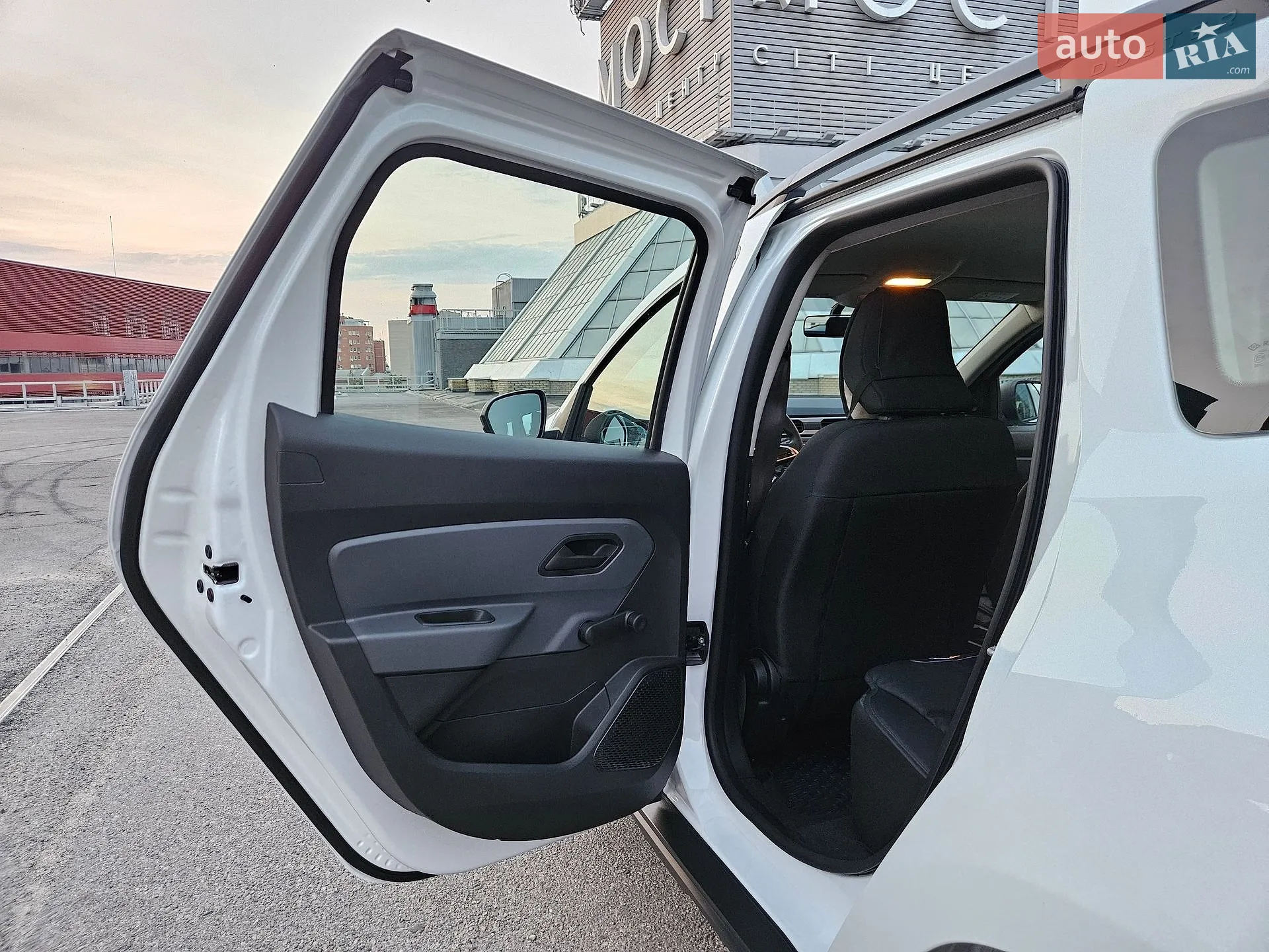 2024 Renault Duster - мініатюра 53