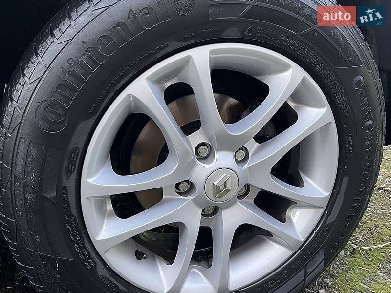 Позашляховик / Кросовер Renault Duster 2019 в Ужгороді фото 6 Позашляховик / Кросовер Renault Duster 2019 в Ужгороді