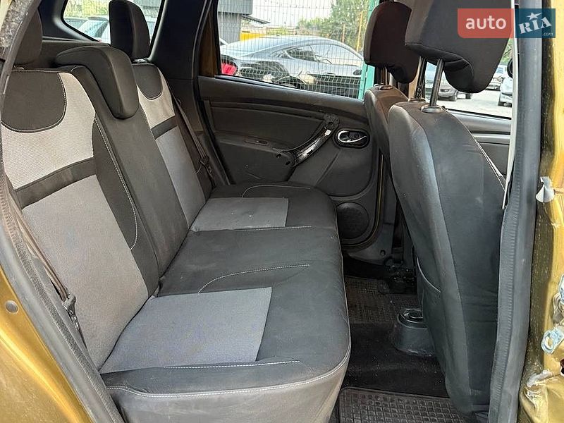 Позашляховик / Кросовер Renault Duster 2016 в Запоріжжі фото 9 Позашляховик / Кросовер Renault Duster 2016 в Запоріжжі