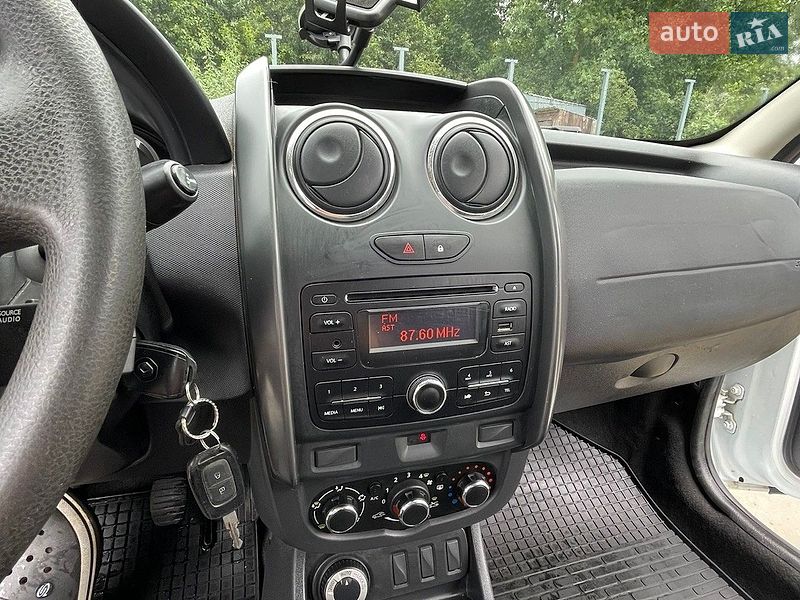 Позашляховик / Кросовер Renault Duster 2017 в Ратному