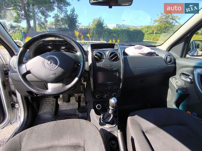 Позашляховик / Кросовер Renault Duster 2015 в Каневі