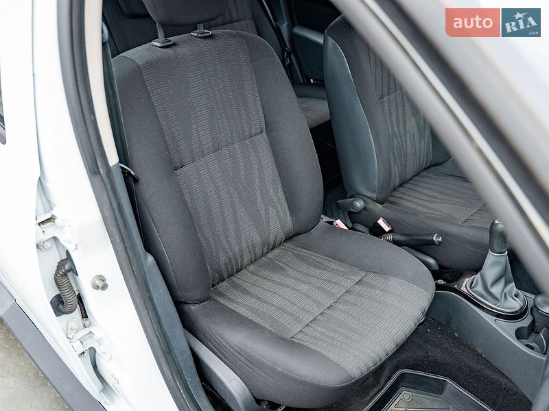 Внедорожник / Кроссовер Renault Duster 2012 в Киеве