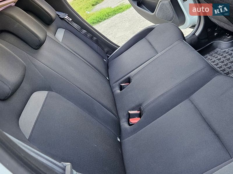 Внедорожник / Кроссовер Renault Duster 2019 в Желтых Водах фото 8 Внедорожник / Кроссовер Renault Duster 2019 в Желтых Водах