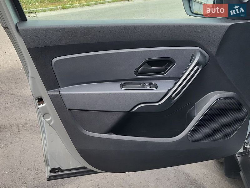 Внедорожник / Кроссовер Renault Duster 2021 в Киеве