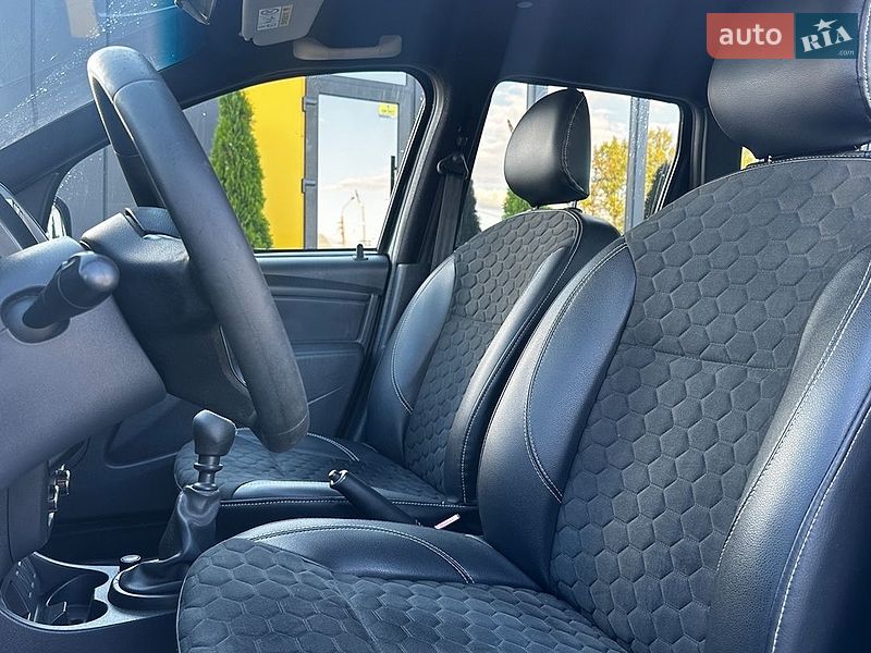 Внедорожник / Кроссовер Renault Duster 2017 в Ивано-Франковске