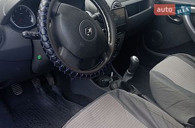 Внедорожник / Кроссовер Renault Duster 2011 в Богодухове