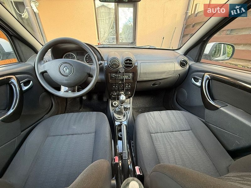 Позашляховик / Кросовер Renault Duster 2011 в Києві