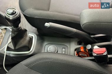 Позашляховик / Кросовер Renault Duster 2018 в Києві фото 8 Позашляховик / Кросовер Renault Duster 2018 в Києві