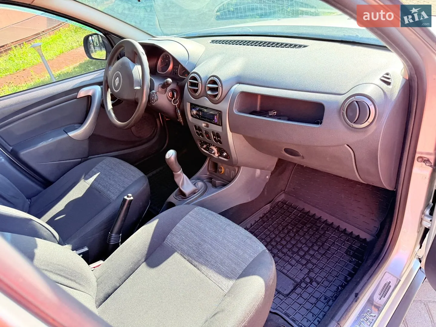 2010 Renault Duster - мініатюра 22