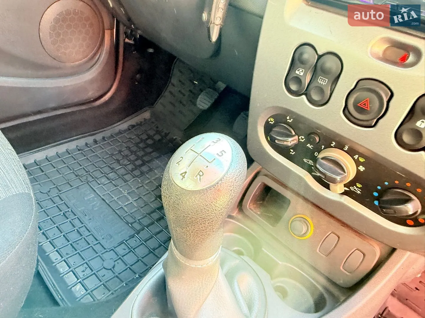 2010 Renault Duster - мініатюра 33