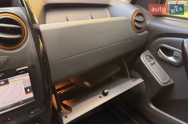 Внедорожник / Кроссовер Renault Duster 2017 в Киеве