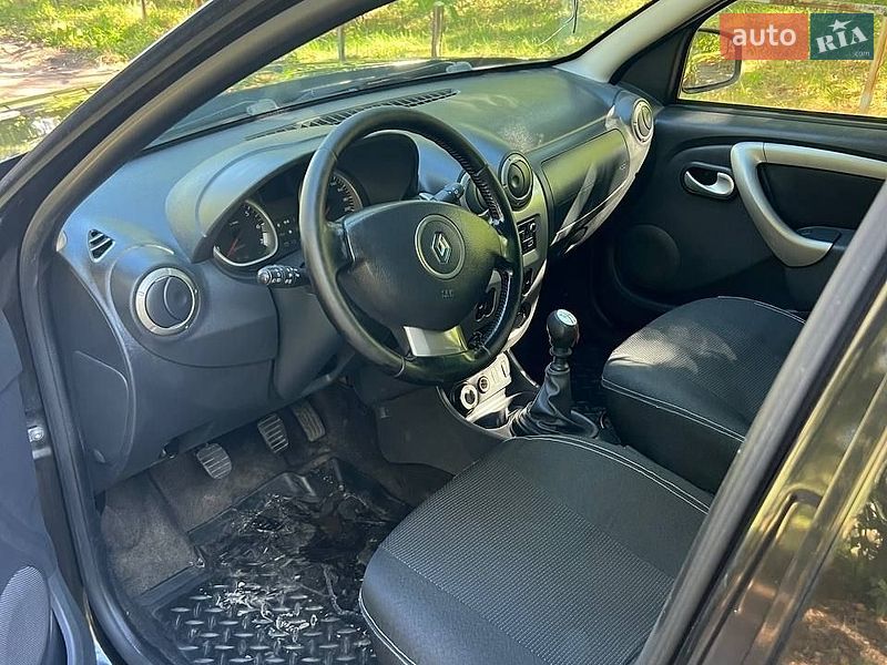 Внедорожник / Кроссовер Renault Duster 2013 в Чернигове