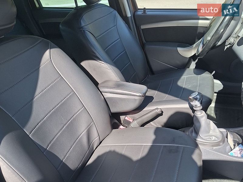 Позашляховик / Кросовер Renault Duster 2013 в Києві
