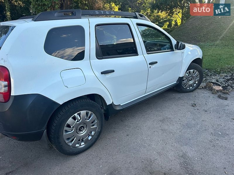 Внедорожник / Кроссовер Renault Duster 2017 в Черкассах