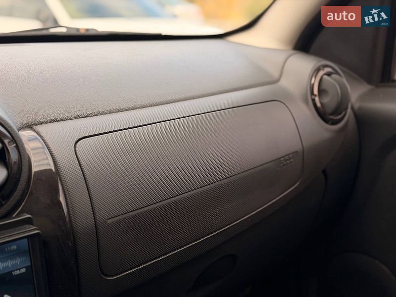 Внедорожник / Кроссовер Renault Duster 2011 в Кривом Роге