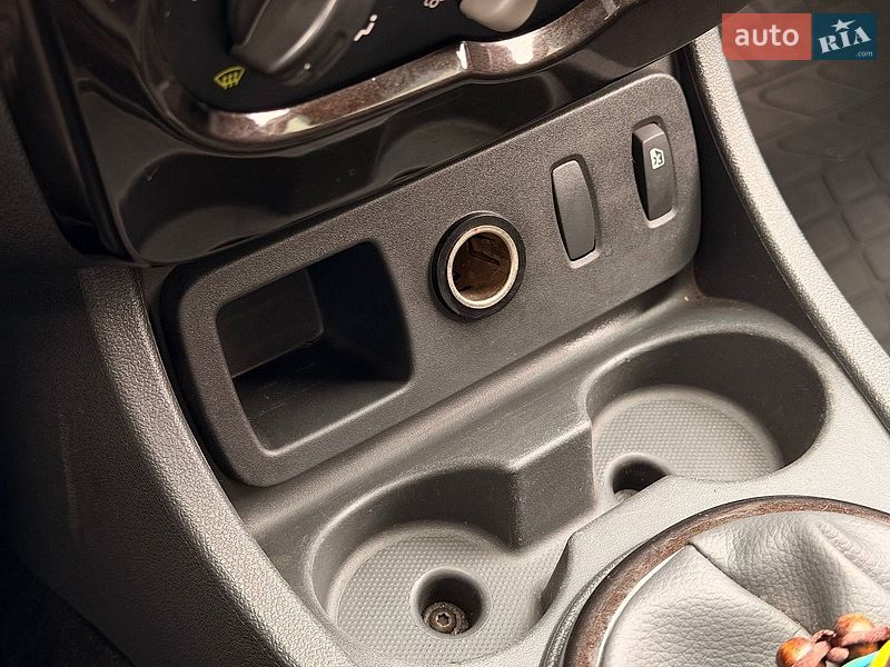 Внедорожник / Кроссовер Renault Duster 2011 в Кривом Роге