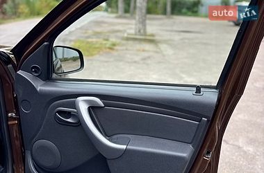 Внедорожник / Кроссовер Renault Duster 2013 в Киеве