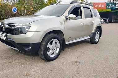 Позашляховик / Кросовер Renault Duster 2012 в Чернівцях