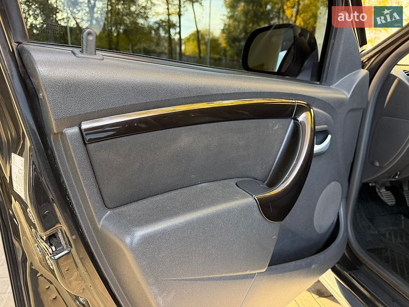 Позашляховик / Кросовер Renault Duster 2011 в Дніпрі