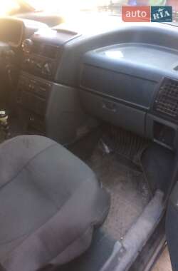 Минивэн Renault Espace 1995 в Белогорье