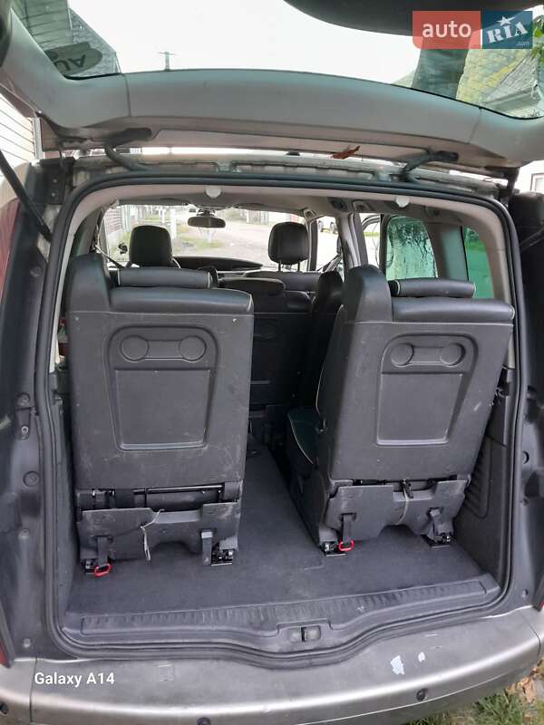 Мінівен Renault Espace 2012 в Тячеві