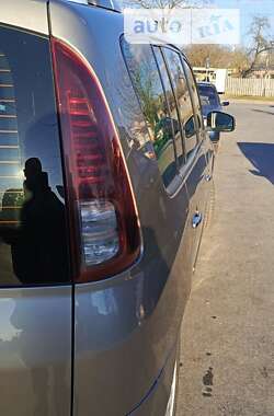 Минивэн Renault Espace 2011 в 