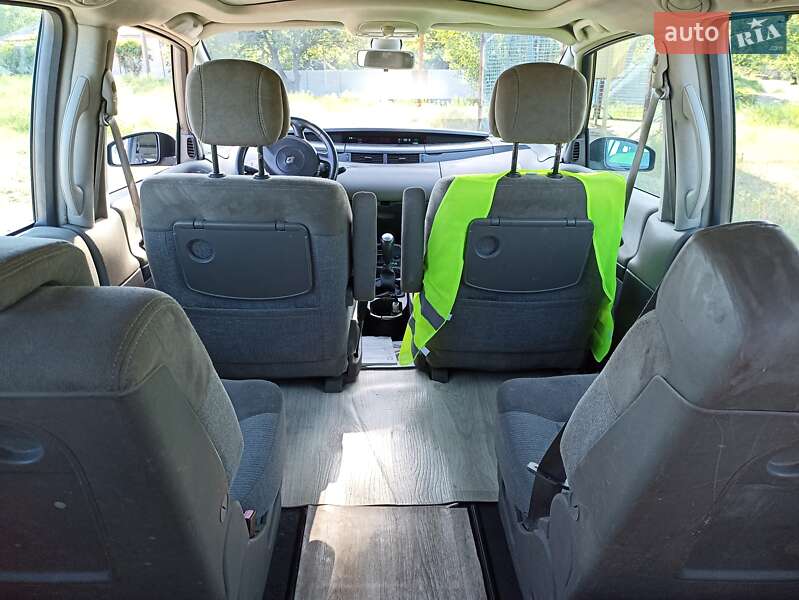 Мінівен Renault Espace 2004 в Дніпрі