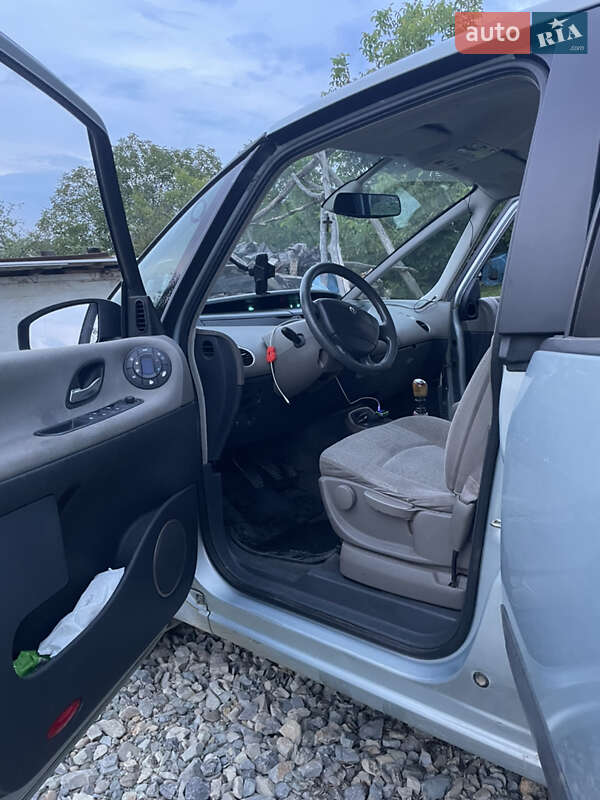 Мінівен Renault Espace 2003 в Чернівцях