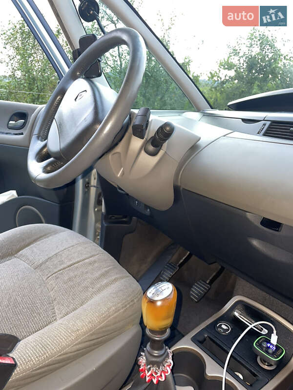 Мінівен Renault Espace 2003 в Чернівцях