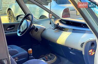Минивэн Renault Espace 2004 в 