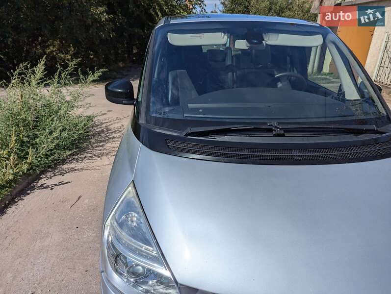 Минивэн Renault Espace 2011 в Кривом Роге